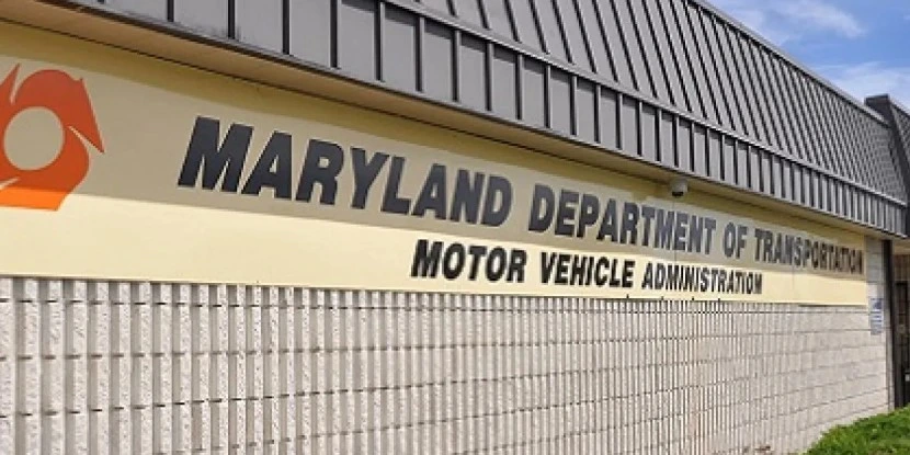 Tramitar placas temporales en Maryland