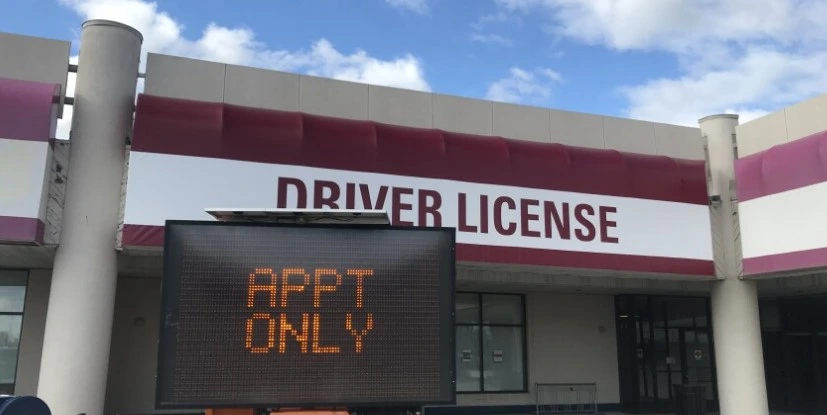 Tramitar placas temporales en North Dakota