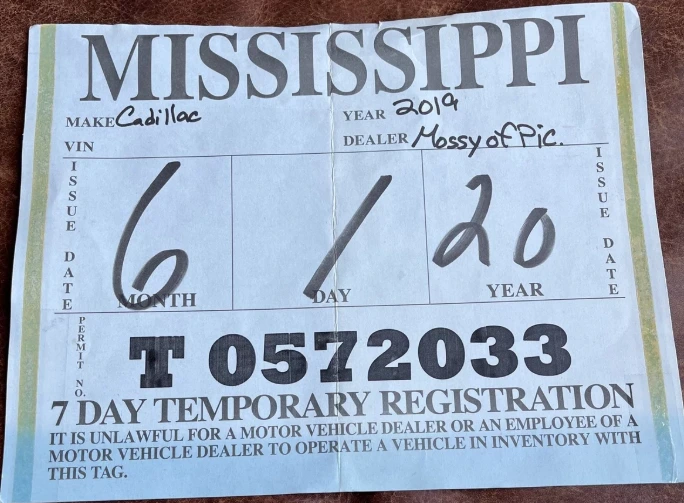 Modelo de ejemplo de placas temporales en Mississippi